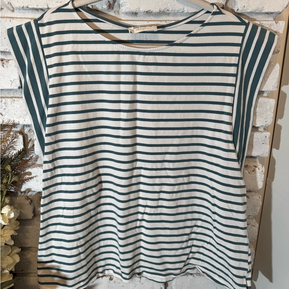 NWOT Teal Boxy Cap Sleeve T-Shirt